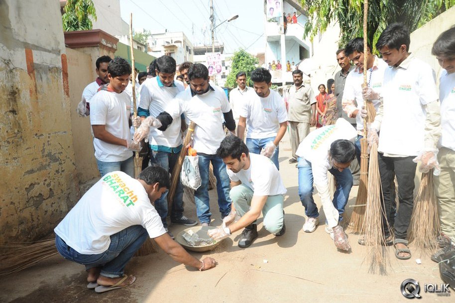 Ram-Pothineni-Joins-Swachh-Bharath-Campaign